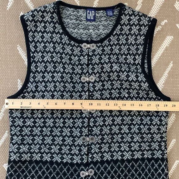 Vintage Gap Vest Womens 100% Wool Fair Isle Nordic Metal Clasp Closure Size L - Picture 15 of 17